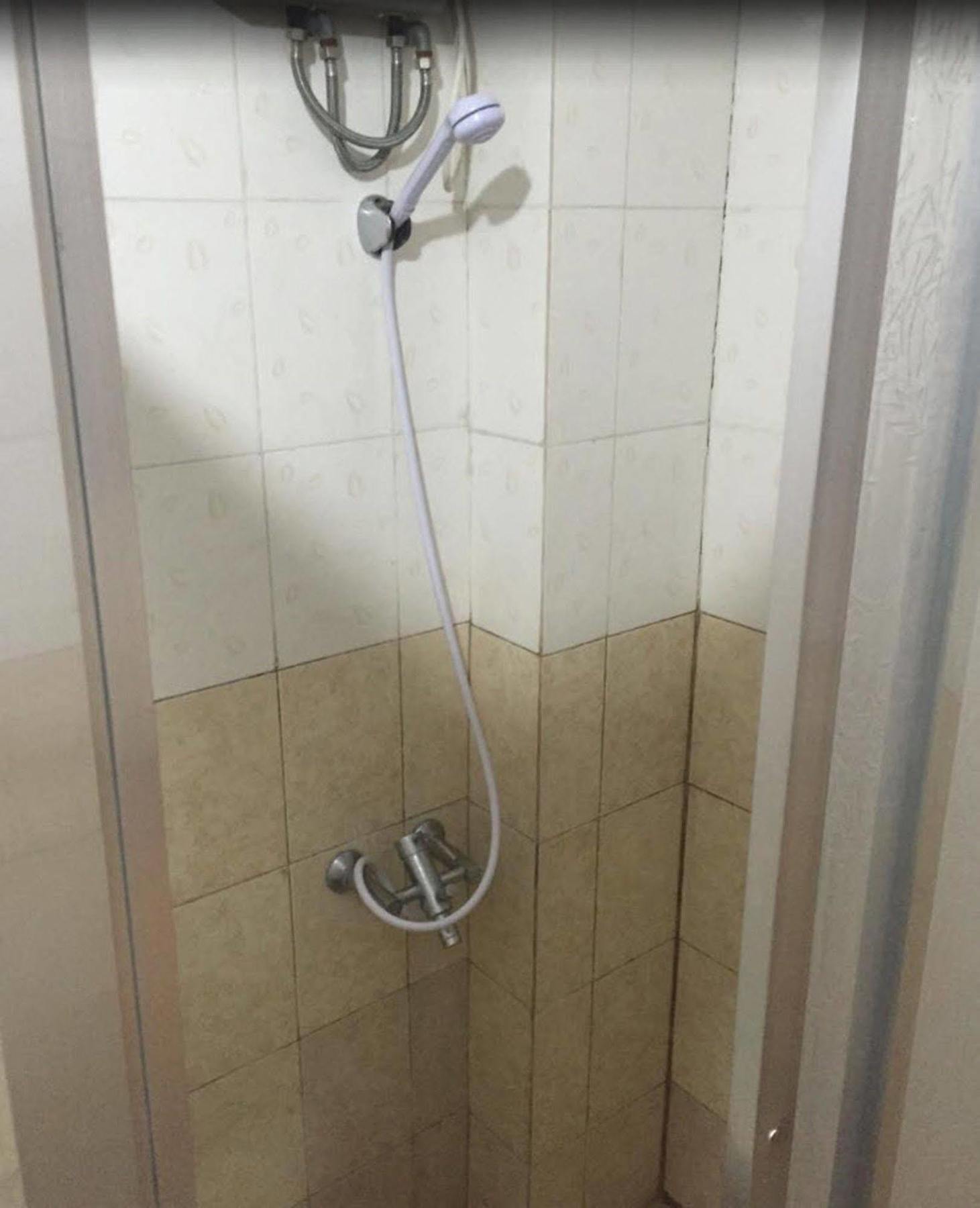 Crown Royale Hotel Balanga Экстерьер фото